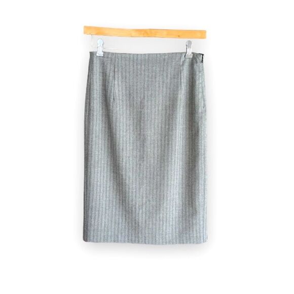 POLECI | Light Gray Chevron Stripe Pencil Skirt (8) - Picture 1 of 6